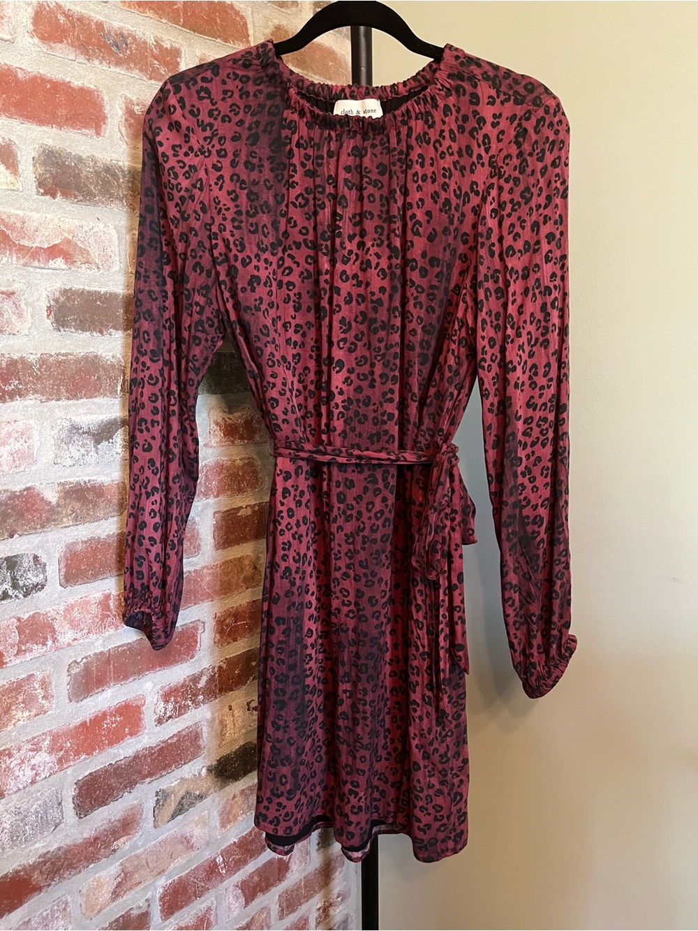 Cloth & Stone Leopard Print Mini Dress Long Sleeve | size medium